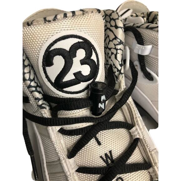 NIKE AIR JORDAN VI 6 MOTOSPORT 2020 Size US 9 MEN WHITE/BLACK - Picture 5 of 7